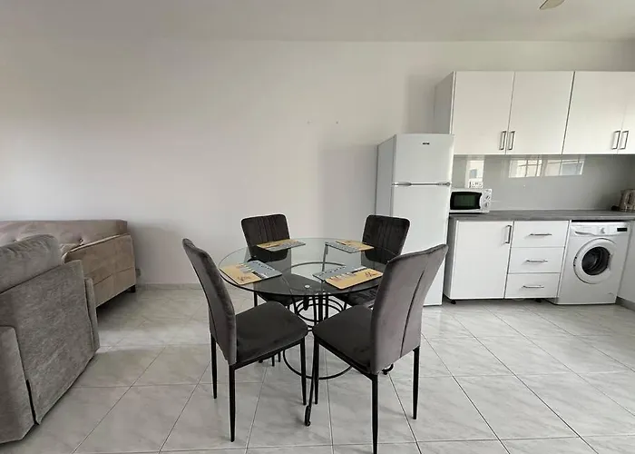 Pelagos Panorama 2b, Seaview, Pool 公寓 Klorakas