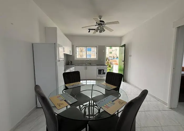 公寓 Pelagos Panorama 2b, Seaview, Pool Klorakas