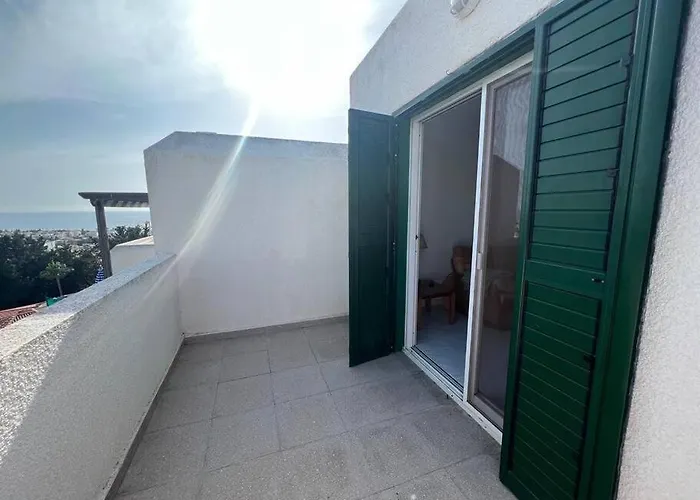 Pelagos Panorama 2b, Seaview, Pool